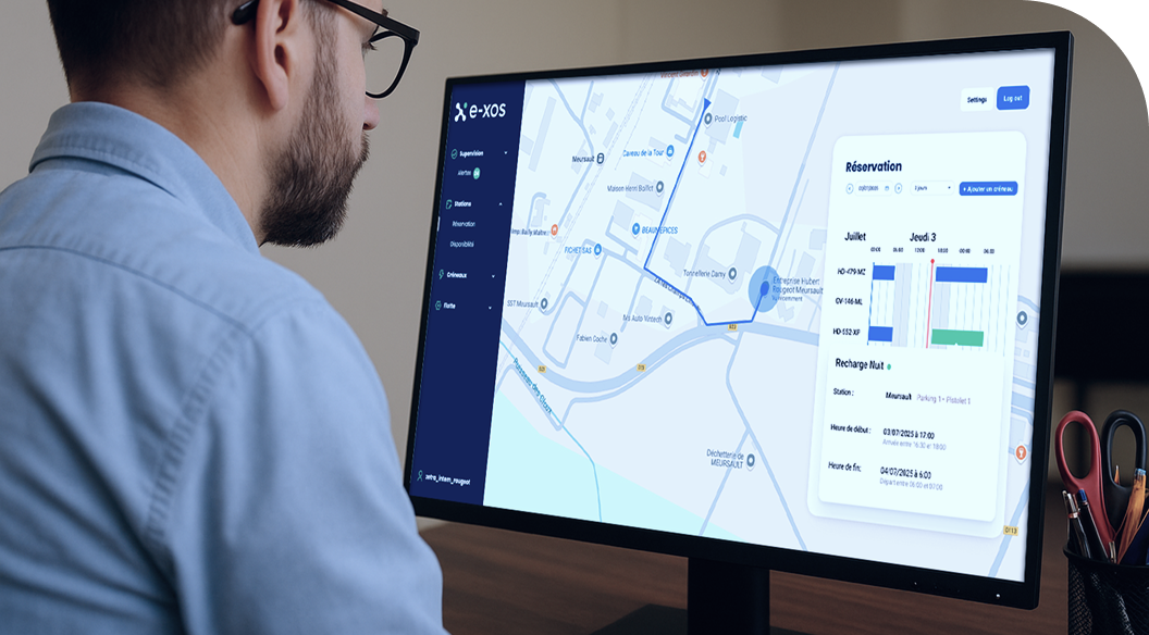 Operator monitoring their fleet from E-XOS